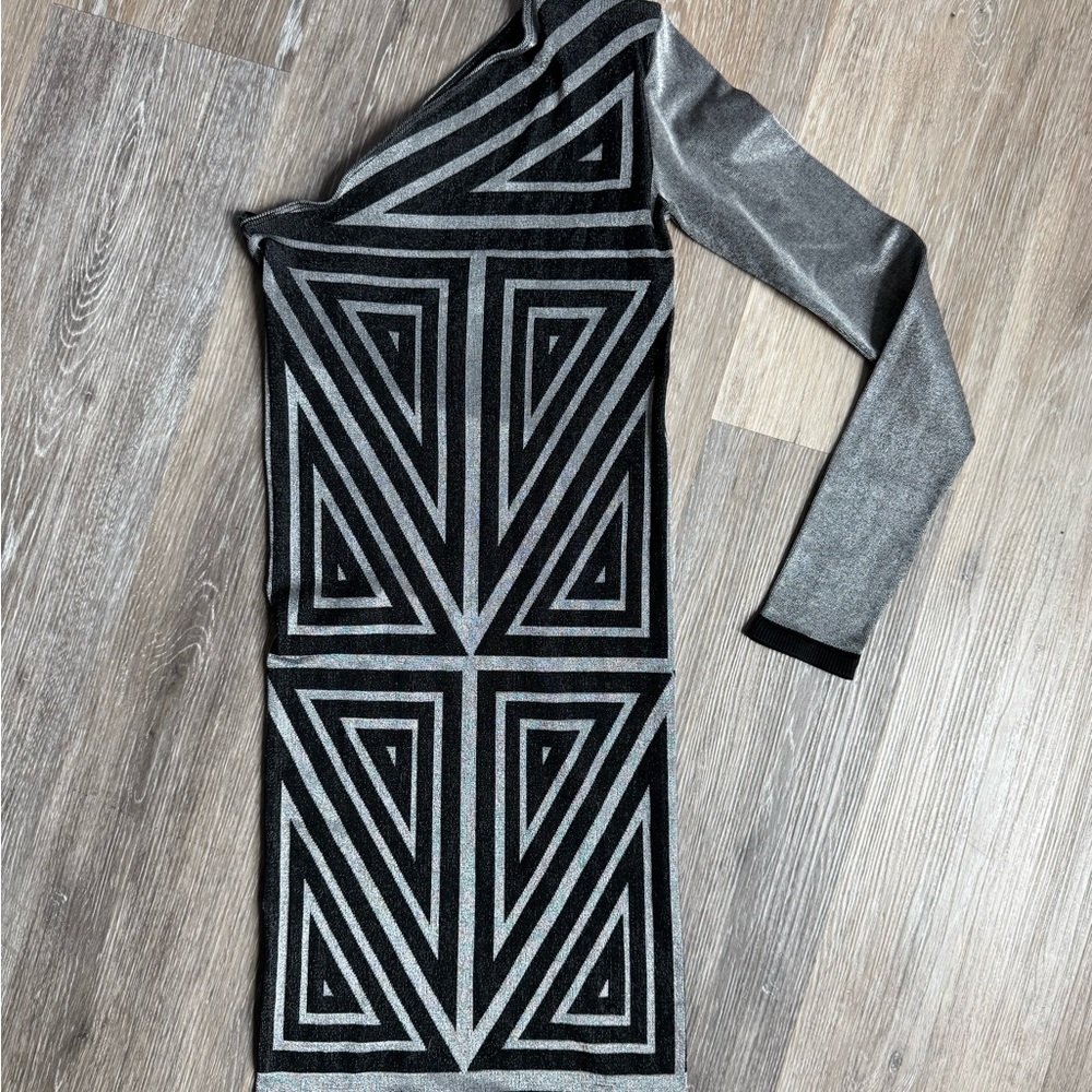 Bebe Black and Gray Patterned Dress